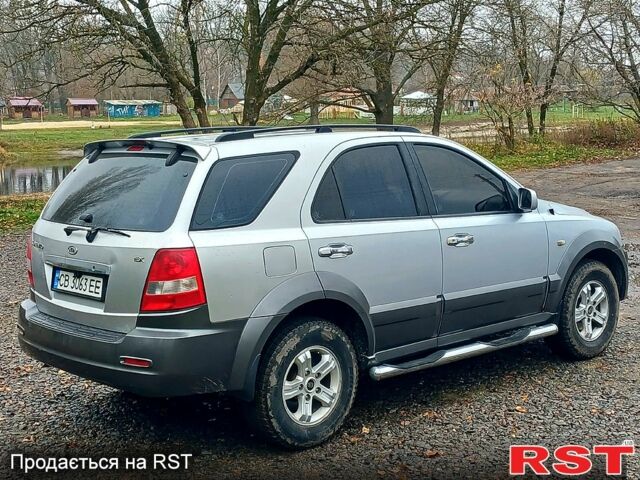 Серый Киа Соренто, объемом двигателя 2.4 л и пробегом 400 тыс. км за 5750 $, фото 3 на Automoto.ua