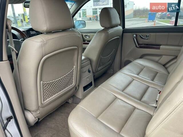 Серый Киа Соренто, объемом двигателя 2.5 л и пробегом 274 тыс. км за 3700 $, фото 12 на Automoto.ua