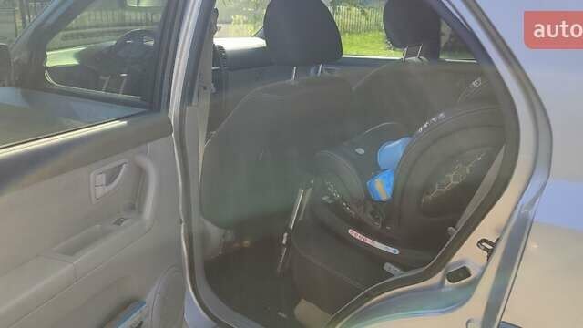 Киа Соренто 2004 в Ужгороде на Automoto.ua Серый Киа Соренто, объемом двигателя 2.5 л и пробегом 303 тыс. км за 7500 $, фото 15 на Automoto.ua