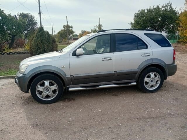 Кіа Соренто 2004 у Нововоронцовка на Automoto.ua Сірий Кіа Соренто, об'ємом двигуна 2.5 л та пробігом 300 тис. км за 4200 $, фото 3 на Automoto.ua