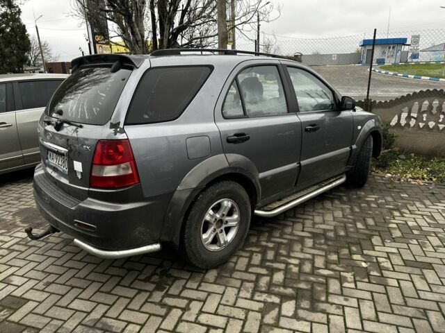Сірий Кіа Соренто, об'ємом двигуна 2.5 л та пробігом 250 тис. км за 3500 $, фото 1 на Automoto.ua