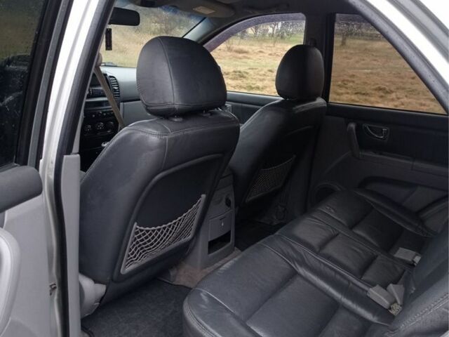 Серый Киа Соренто, объемом двигателя 2.5 л и пробегом 240 тыс. км за 2700 $, фото 10 на Automoto.ua