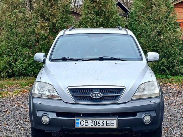 Серый Киа Соренто, объемом двигателя 2.4 л и пробегом 400 тыс. км за 5750 $, фото 1 на Automoto.ua