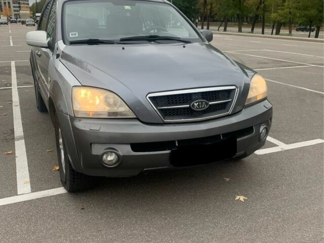 Серый Киа Соренто, объемом двигателя 0 л и пробегом 300 тыс. км за 3509 $, фото 1 на Automoto.ua