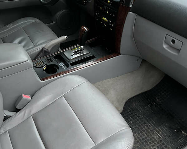 Сірий Кіа Соренто, об'ємом двигуна 2.5 л та пробігом 302 тис. км за 6100 $, фото 31 на Automoto.ua