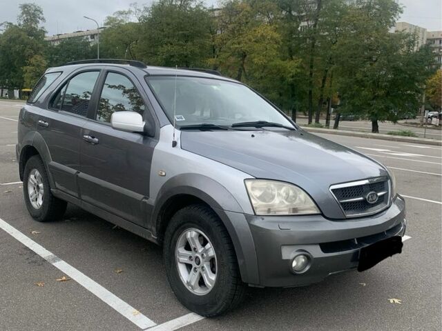 Серый Киа Соренто, объемом двигателя 0 л и пробегом 300 тыс. км за 3509 $, фото 8 на Automoto.ua