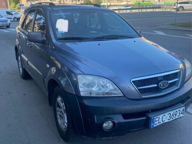 Серый Киа Соренто, объемом двигателя 2.5 л и пробегом 3 тыс. км за 4500 $, фото 1 на Automoto.ua
