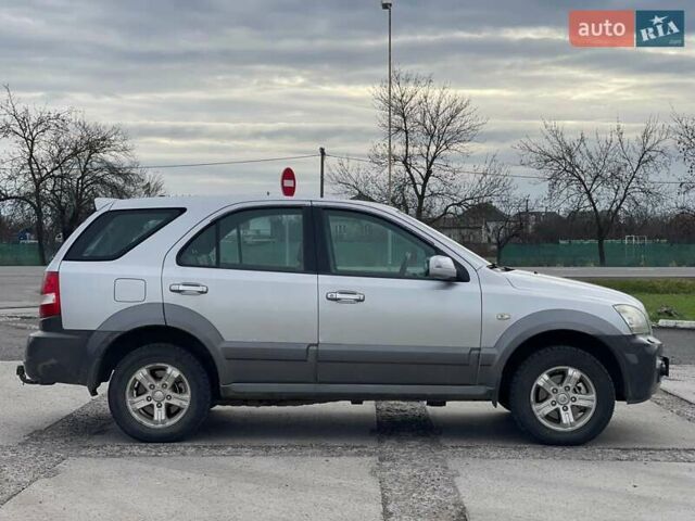 Серый Киа Соренто, объемом двигателя 2.5 л и пробегом 274 тыс. км за 3700 $, фото 8 на Automoto.ua
