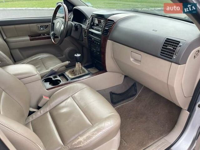 Серый Киа Соренто, объемом двигателя 2.5 л и пробегом 274 тыс. км за 3700 $, фото 35 на Automoto.ua