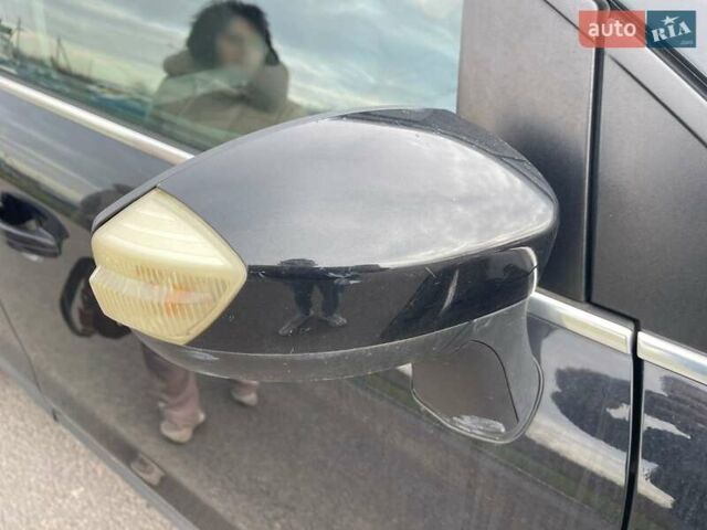 Серый Киа Соренто, объемом двигателя 2.5 л и пробегом 274 тыс. км за 3700 $, фото 18 на Automoto.ua