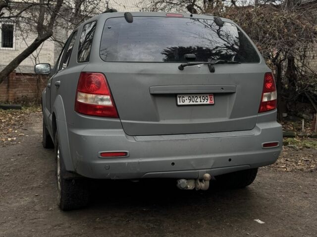 Серый Киа Соренто, объемом двигателя 0 л и пробегом 258 тыс. км за 4500 $, фото 2 на Automoto.ua
