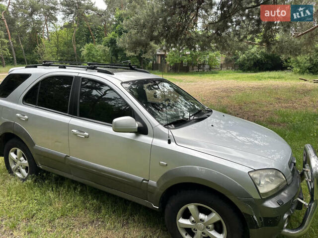 Сірий Кіа Соренто, об'ємом двигуна 2.5 л та пробігом 330 тис. км за 6100 $, фото 9 на Automoto.ua