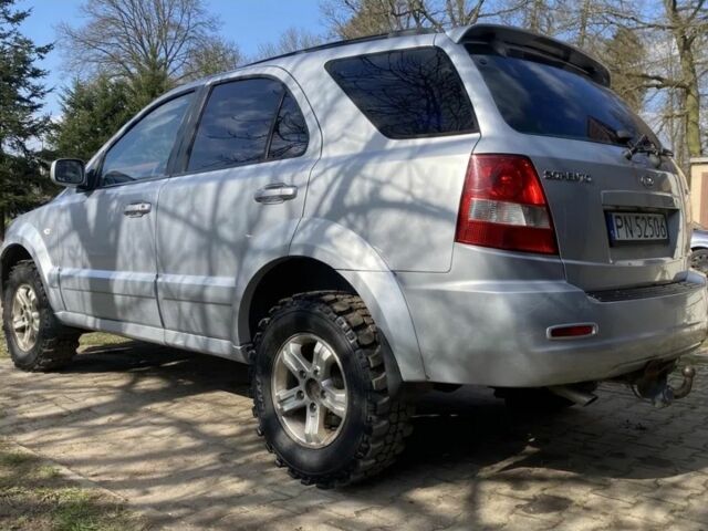 Киа Соренто 2004 в Днепре (Днепропетровске) на Automoto.ua Серый Киа Соренто, объемом двигателя 2.5 л и пробегом 313 тыс. км за 3350 $, фото 4 на Automoto.ua