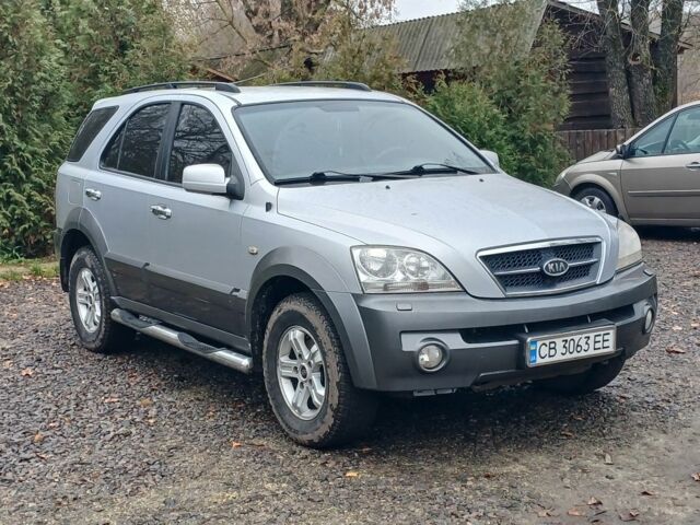 Серый Киа Соренто, объемом двигателя 2.4 л и пробегом 400 тыс. км за 5750 $, фото 2 на Automoto.ua