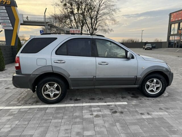 Серый Киа Соренто, объемом двигателя 2.5 л и пробегом 300 тыс. км за 3200 $, фото 6 на Automoto.ua