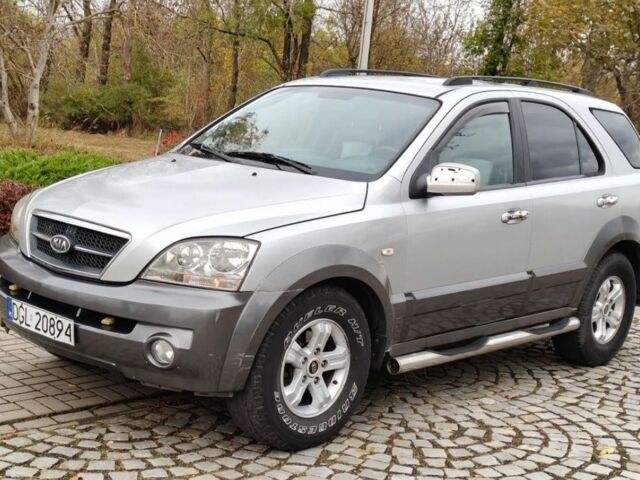 Серый Киа Соренто, объемом двигателя 2.5 л и пробегом 288 тыс. км за 2700 $, фото 1 на Automoto.ua