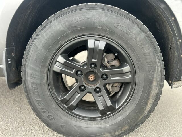 Серый Киа Соренто, объемом двигателя 2.5 л и пробегом 219 тыс. км за 4450 $, фото 8 на Automoto.ua