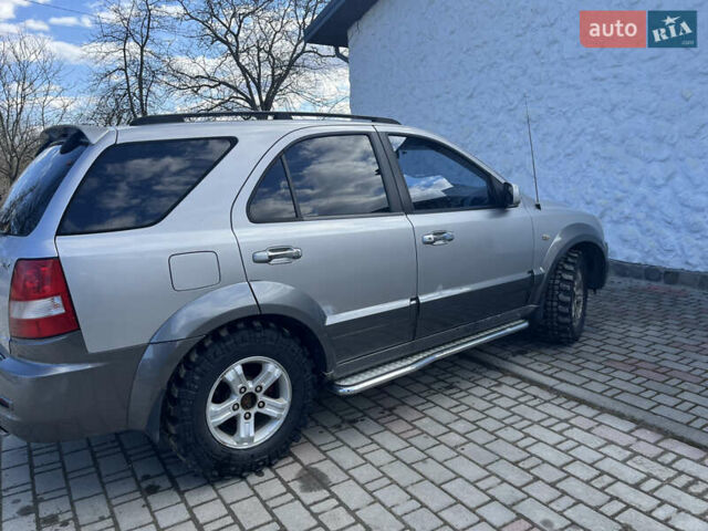 Сірий Кіа Соренто, об'ємом двигуна 2.5 л та пробігом 280 тис. км за 4150 $, фото 6 на Automoto.ua