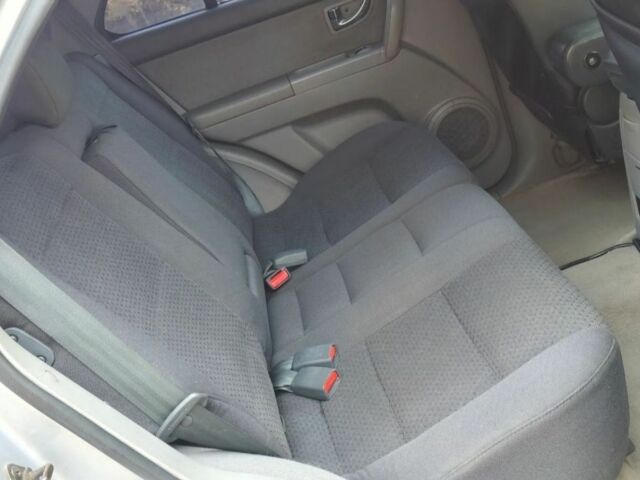 Серый Киа Соренто, объемом двигателя 2.5 л и пробегом 288 тыс. км за 2700 $, фото 5 на Automoto.ua