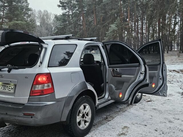 Сірий Кіа Соренто, об'ємом двигуна 2.5 л та пробігом 366 тис. км за 7000 $, фото 13 на Automoto.ua