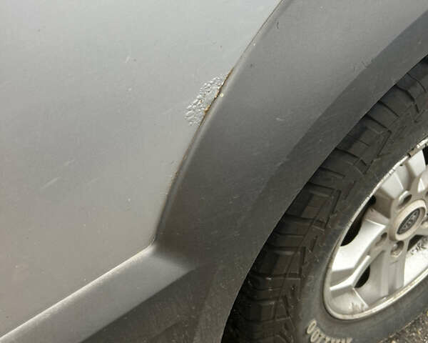 Серый Киа Соренто, объемом двигателя 2.5 л и пробегом 300 тыс. км за 6000 $, фото 1 на Automoto.ua