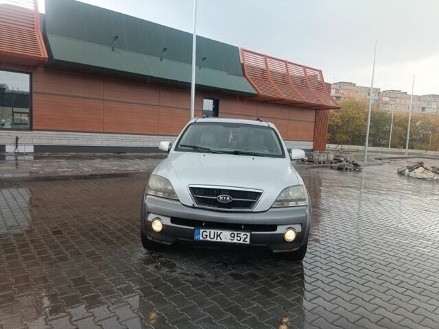 Киа Соренто 2005 в Кривом Роге на Automoto.ua Серый Киа Соренто, объемом двигателя 2.5 л и пробегом 300 тыс. км за 3750 $, фото 4 на Automoto.ua