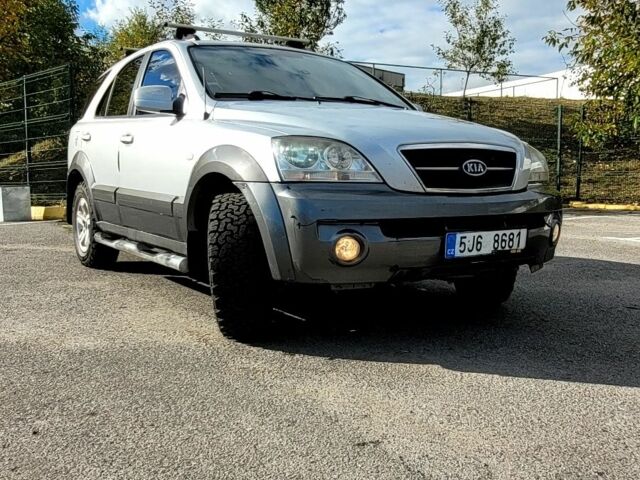 Киа Соренто 2005 в Ужгороде на Automoto.ua Серый Киа Соренто, объемом двигателя 2 л и пробегом 285 тыс. км за 3000 $, фото 4 на Automoto.ua
