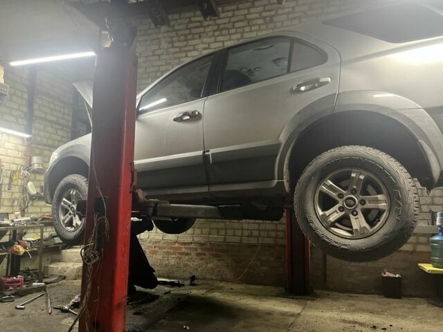 Киа Соренто 2005 в Харькове на Automoto.ua Серый Киа Соренто, объемом двигателя 2.5 л и пробегом 290 тыс. км за 5000 $, фото 2 на Automoto.ua