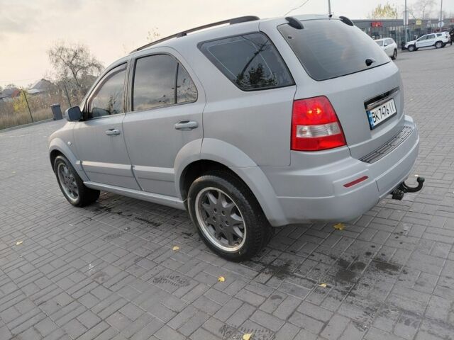 Серый Киа Соренто, объемом двигателя 2.5 л и пробегом 300 тыс. км за 5300 $, фото 6 на Automoto.ua