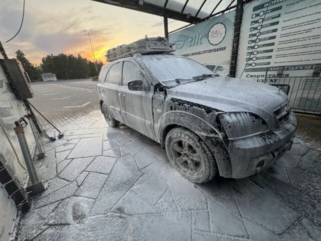 Серый Киа Соренто, объемом двигателя 2.5 л и пробегом 250 тыс. км за 20000 $, фото 1 на Automoto.ua