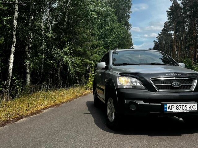 Серый Киа Соренто, объемом двигателя 2.5 л и пробегом 328 тыс. км за 7700 $, фото 7 на Automoto.ua