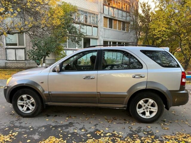 Киа Соренто 2005 в Синельниковом на Automoto.ua Серый Киа Соренто, объемом двигателя 2.5 л и пробегом 100 тыс. км за 3850 $, фото 1 на Automoto.ua