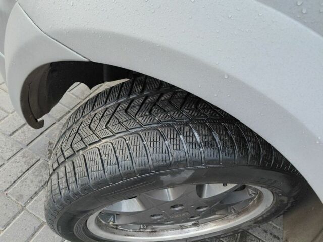 Серый Киа Соренто, объемом двигателя 2.5 л и пробегом 300 тыс. км за 5300 $, фото 11 на Automoto.ua