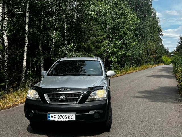 Серый Киа Соренто, объемом двигателя 2.5 л и пробегом 328 тыс. км за 7700 $, фото 8 на Automoto.ua
