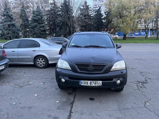 Сірий Кіа Соренто, об'ємом двигуна 2.5 л та пробігом 200 тис. км за 3300 $, фото 2 на Automoto.ua