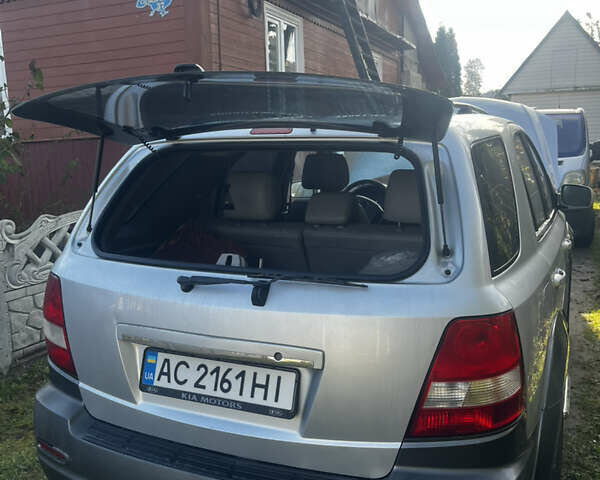 Сірий Кіа Соренто, об'ємом двигуна 2.5 л та пробігом 207 тис. км за 6800 $, фото 12 на Automoto.ua