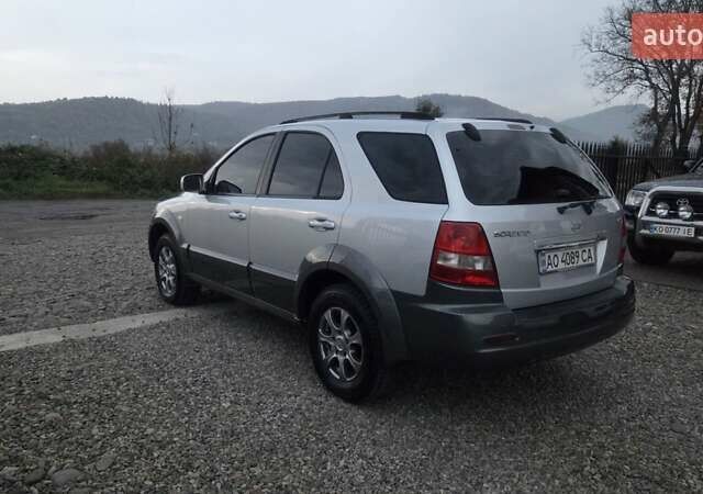 Киа Соренто 2005 в Тячеве на Automoto.ua Серый Киа Соренто, объемом двигателя 2.5 л и пробегом 214 тыс. км за 6550 $, фото 10 на Automoto.ua