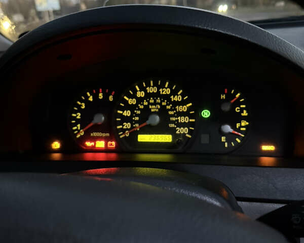 Киа Соренто 2005 в Белгород-Днестровском на Automoto.ua Серый Киа Соренто, объемом двигателя 2.5 л и пробегом 236 тыс. км за 7700 $, фото 16 на Automoto.ua