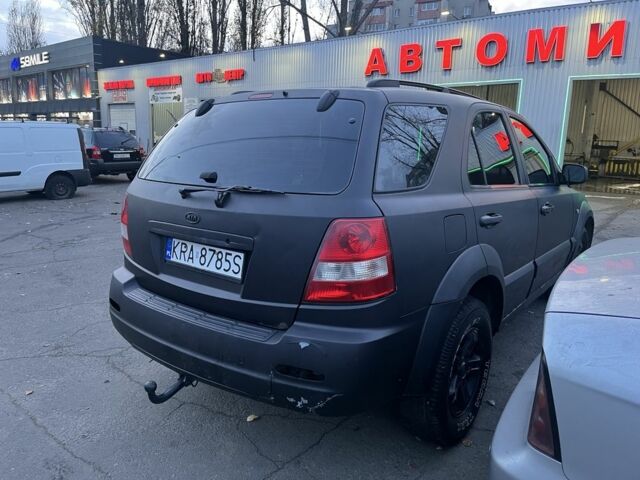 Сірий Кіа Соренто, об'ємом двигуна 2.5 л та пробігом 200 тис. км за 3300 $, фото 5 на Automoto.ua