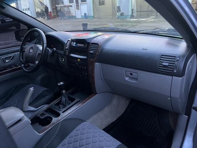 Сірий Кіа Соренто, об'ємом двигуна 2.5 л та пробігом 200 тис. км за 3300 $, фото 10 на Automoto.ua