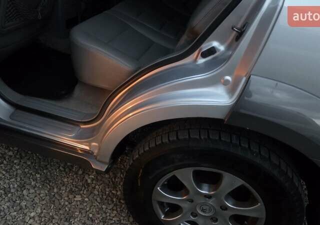 Киа Соренто 2005 в Тячеве на Automoto.ua Серый Киа Соренто, объемом двигателя 2.5 л и пробегом 214 тыс. км за 6550 $, фото 13 на Automoto.ua