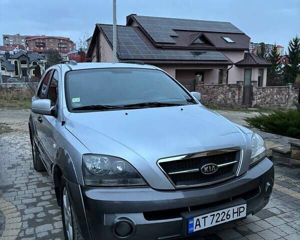 Сірий Кіа Соренто, об'ємом двигуна 2.5 л та пробігом 273 тис. км за 6600 $, фото 4 на Automoto.ua