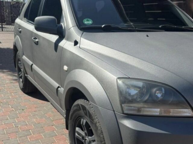 Серый Киа Соренто, объемом двигателя 2.4 л и пробегом 236 тыс. км за 6755 $, фото 1 на Automoto.ua