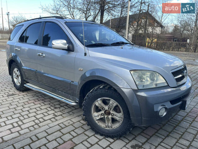Сірий Кіа Соренто, об'ємом двигуна 2.5 л та пробігом 280 тис. км за 4150 $, фото 12 на Automoto.ua