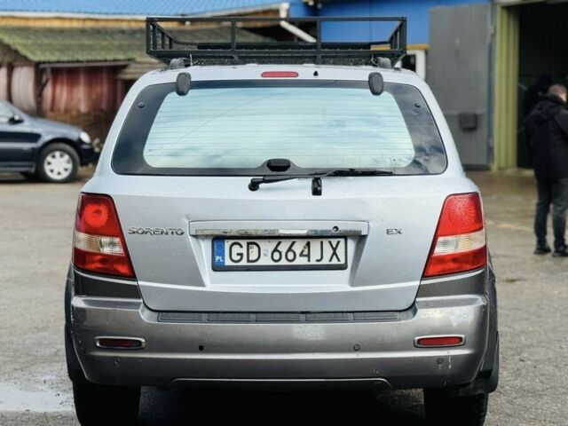 Киа Соренто 2005 в Павлограде на Automoto.ua Серый Киа Соренто, объемом двигателя 2.5 л и пробегом 280 тыс. км за 4250 $, фото 5 на Automoto.ua