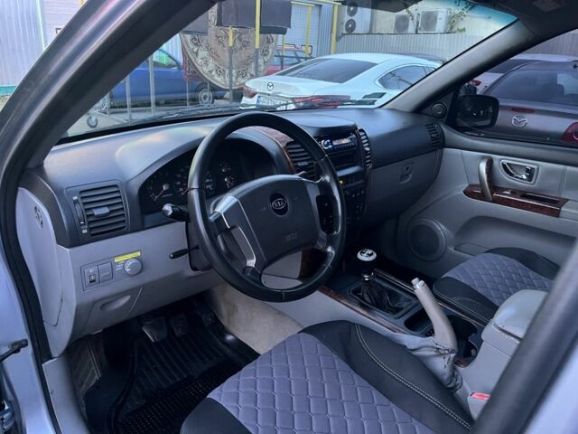 Сірий Кіа Соренто, об'ємом двигуна 2.5 л та пробігом 200 тис. км за 3300 $, фото 8 на Automoto.ua