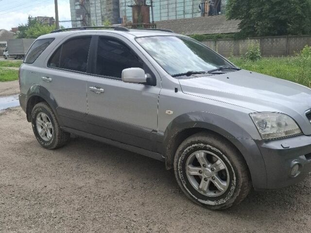 Сірий Кіа Соренто, об'ємом двигуна 2.5 л та пробігом 225 тис. км за 7100 $, фото 1 на Automoto.ua