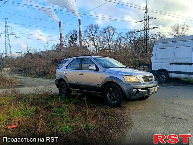 Серый Киа Соренто, объемом двигателя 2.5 л и пробегом 340 тыс. км за 3600 $, фото 3 на Automoto.ua