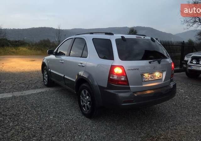 Киа Соренто 2005 в Тячеве на Automoto.ua Серый Киа Соренто, объемом двигателя 2.5 л и пробегом 214 тыс. км за 6550 $, фото 4 на Automoto.ua