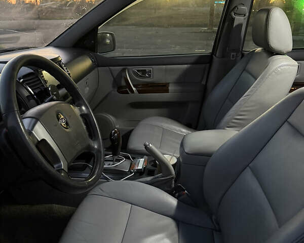 Киа Соренто 2005 в Белгород-Днестровском на Automoto.ua Серый Киа Соренто, объемом двигателя 2.5 л и пробегом 236 тыс. км за 7700 $, фото 14 на Automoto.ua